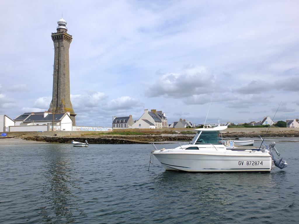 Au Calme A 10Mn Des Baies De Douarnenez Et Audierne Avec Cuisine A Disposition Mahalon 외부 사진